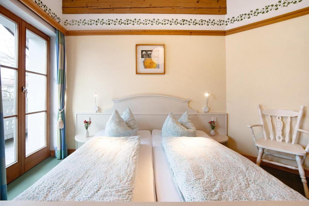 Postel nebo postele na pokoji v ubytování Ferienwohnung Caprano