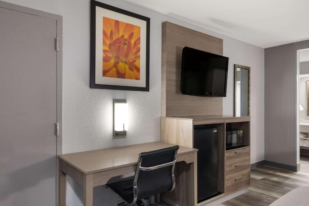 Quality Inn near Casinos and Convention Center - Camera Queen Con 2 Letti Queen-Size - Non Fumatori