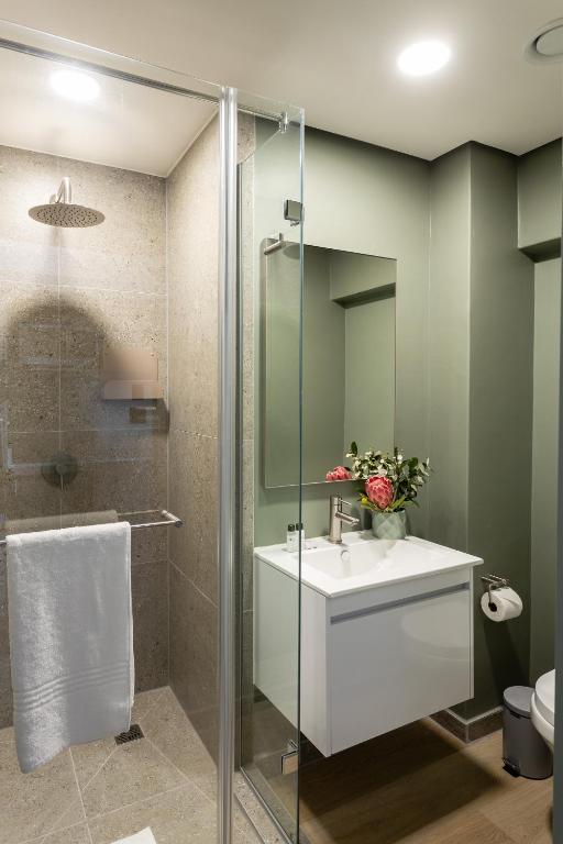 Koupelna v ubytování Habitat Aparthotel by Totalstay