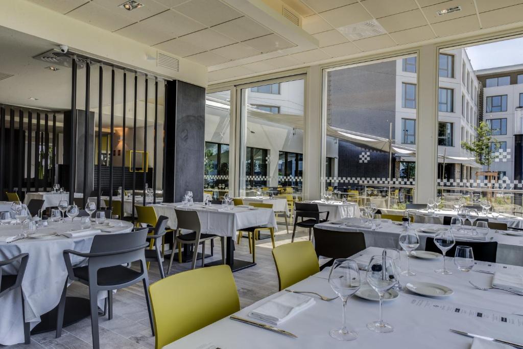 Restaurace v ubytování Hotel ParKest