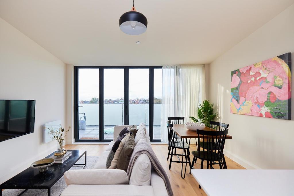 The South Woodford Place - Adorable 2BDR Flat with Balcony 휴식 공간