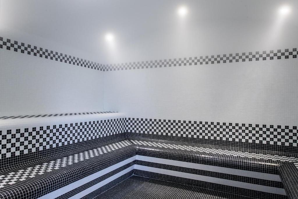 Fotografie z fotogalerie ubytování Hotel ParKest v destinaci Genas