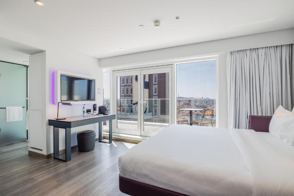 YOTEL Porto - Resim 32