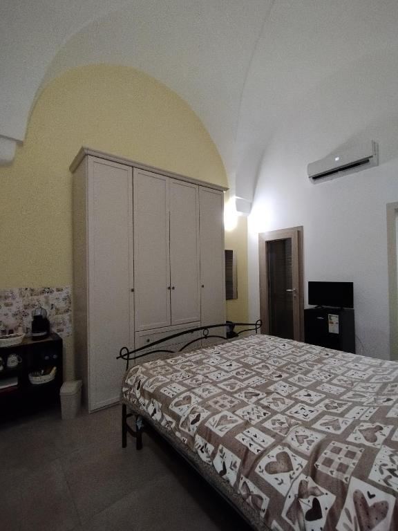 A bed or beds in a room at Bed&Dreams in Salento Camera Matrimoniale con bagno privato