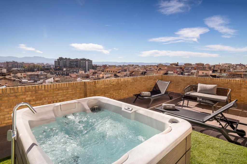 Bazén v ubytování Barceló Carmen Granada nebo v jeho okolí