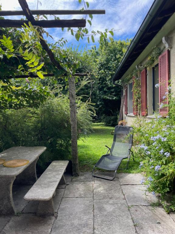 Zahrada ubytování Casa d'epoca con giardino 5 min da Locarno