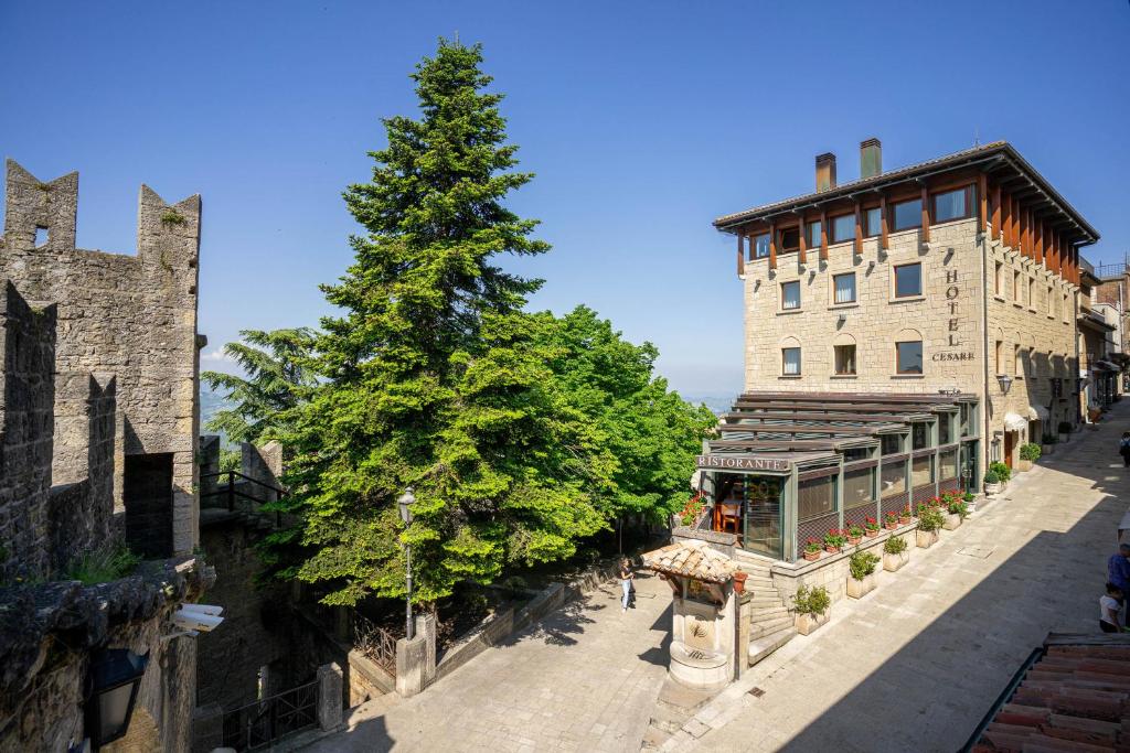 Budova, kde se hotel nachází
