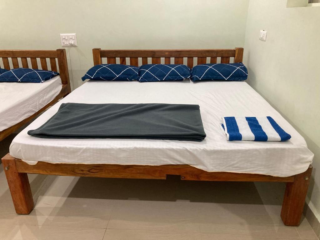 Oceanic Stay And Restaurant Gokarna - Habitación Cuádruple Con Terraza