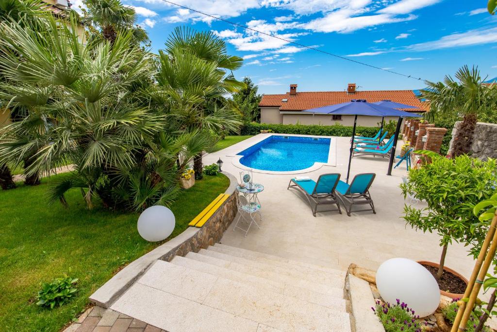 Bazén v ubytování Apartment Patricia Rijeka nebo v jeho okolí