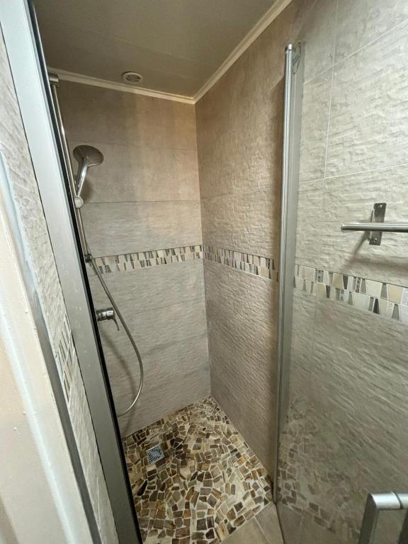 Ein Badezimmer in der Unterkunft Studio vue mer avec piscine