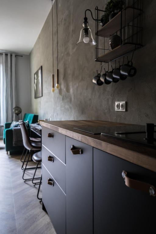 Golden Apartments Warsaw Stylish Apartment in Modern Building Praga