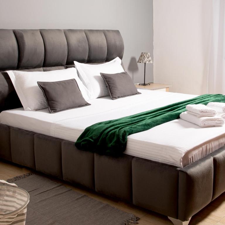 Maris Apartment - Image 4