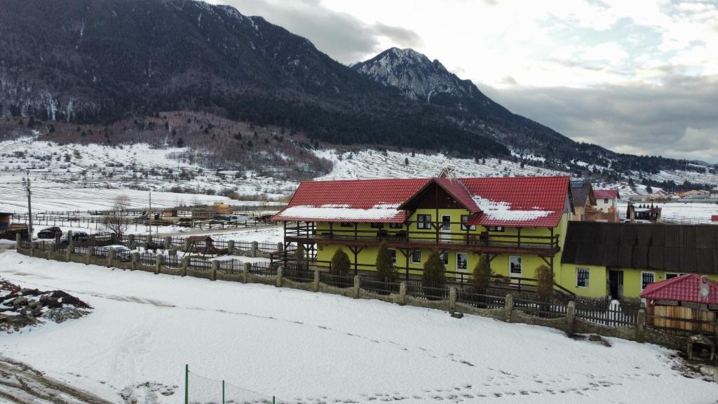 Φυσικό τοπίο κοντά σε αυτό το δωμάτιο σε οικογενειακή κατοικία