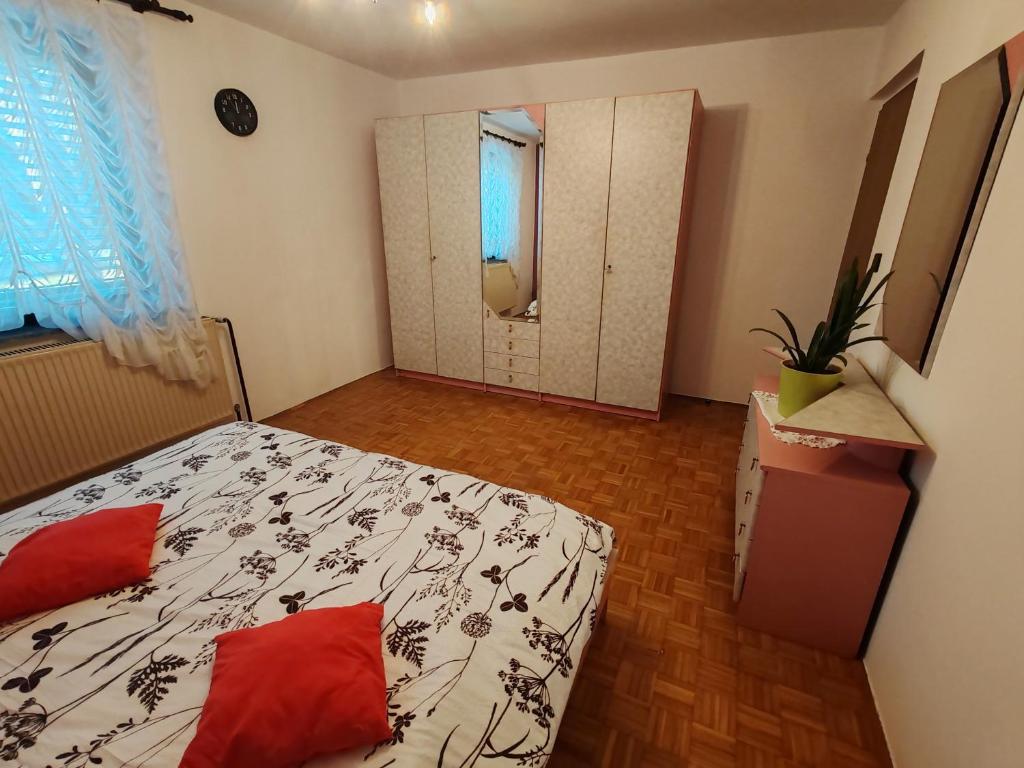 Postel nebo postele na pokoji v ubytování Apartment Prešeren