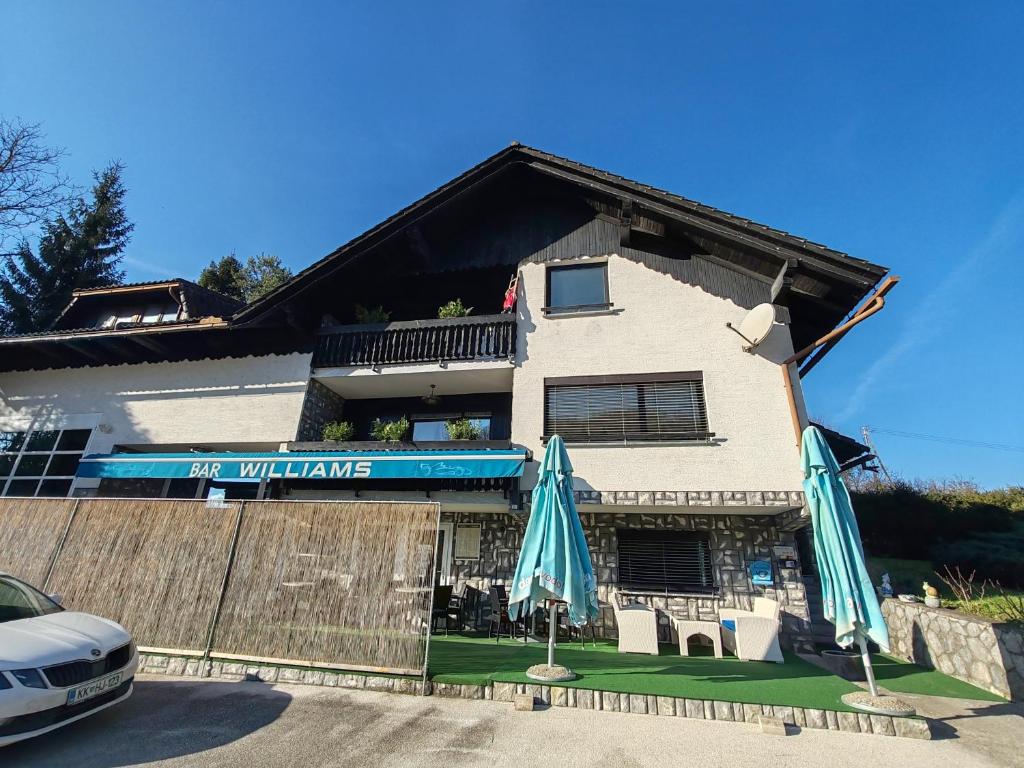 Budova, kde se apartmán nachází