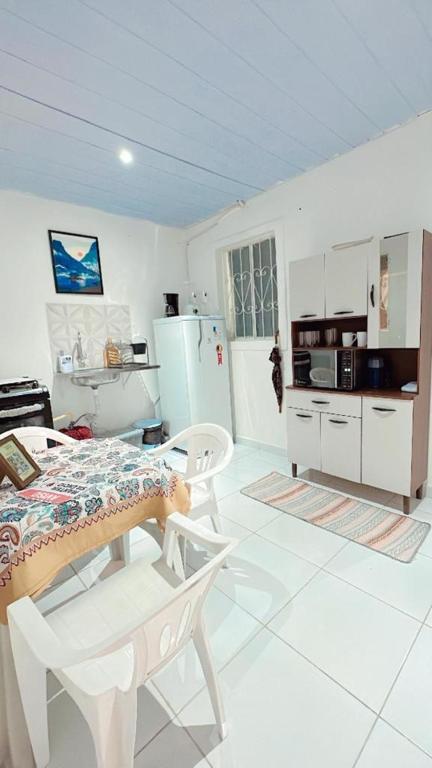 Kuchyň nebo kuchyňský kout v ubytování Napolitan House