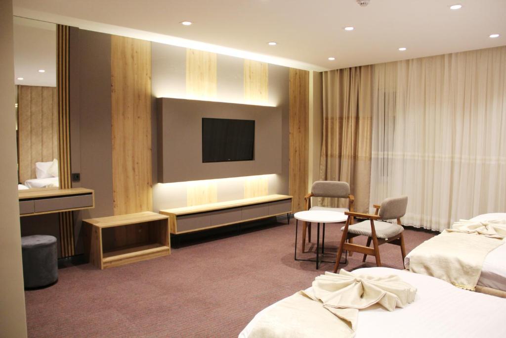 Sabiha Sultan Hotel-Karakoy - Standard Quadruple Room