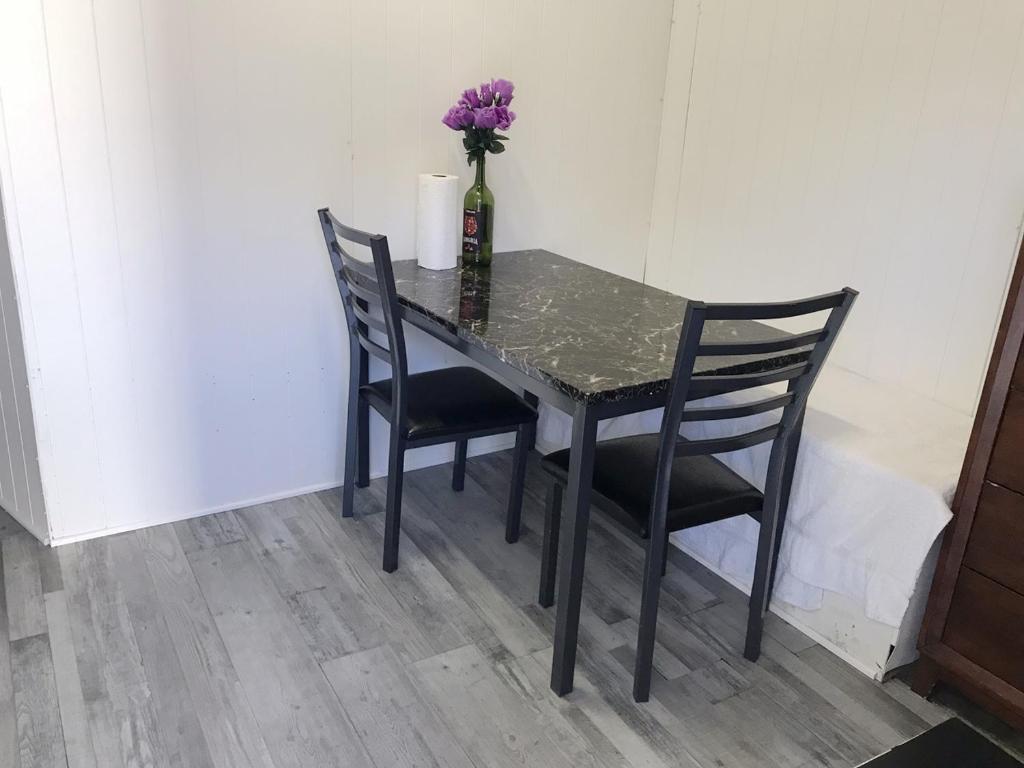 Independent bedroom with private bathroom#2 - Tweepersoonskamer Met Eigen Badkamer