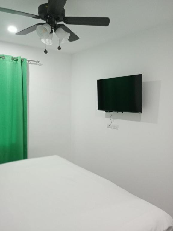 TV a/nebo společenská místnost v ubytování Matata