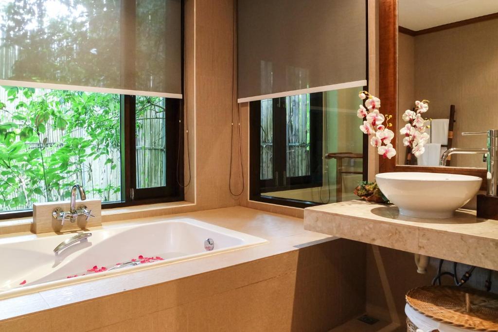 Korsiri Pool Villas - 3