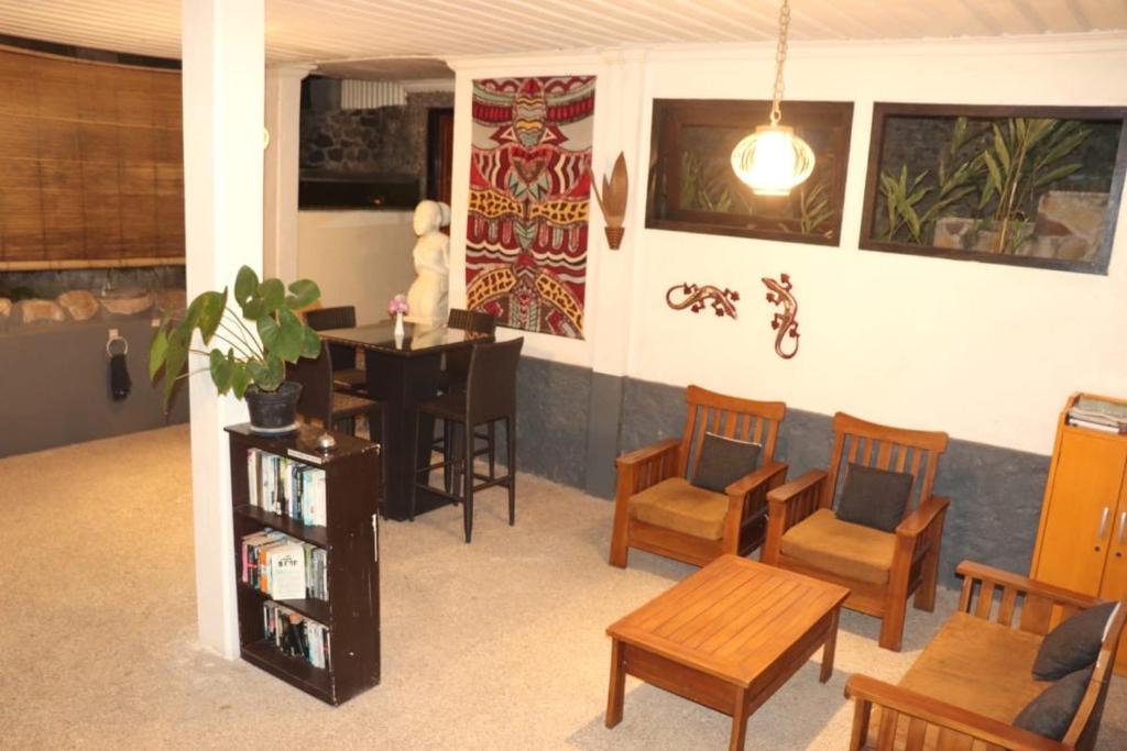 Posezení v ubytování Kebun Rohani Cottages