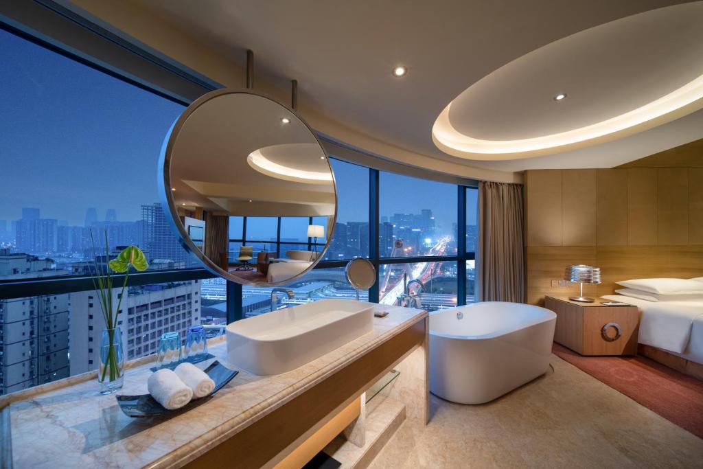 Renaissance Chengdu Hotel - King Studio-俱乐部休息室访问