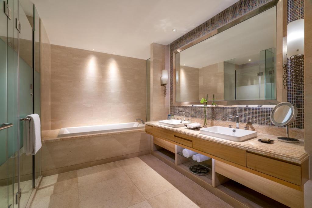Renaissance Chengdu Hotel - 大王室 - 俱乐部休息室进入