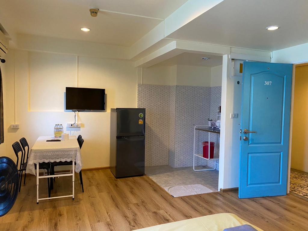 Roof View Place - Resim 5