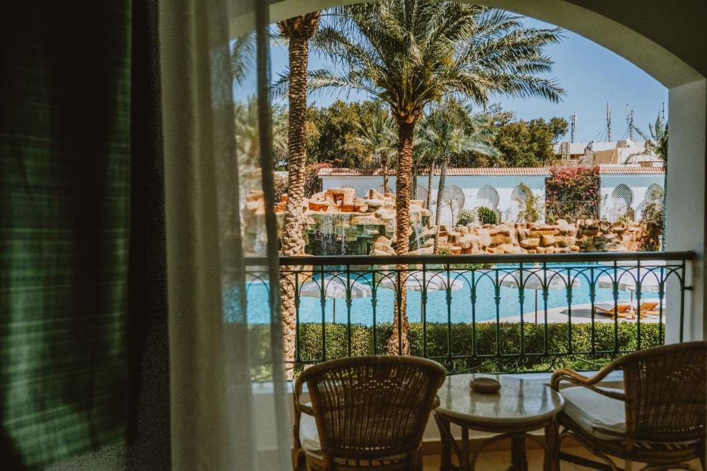 The swimming pool at or close to Baron Palms Adults Friendly Only 16 years plus Boutique Hotel Style