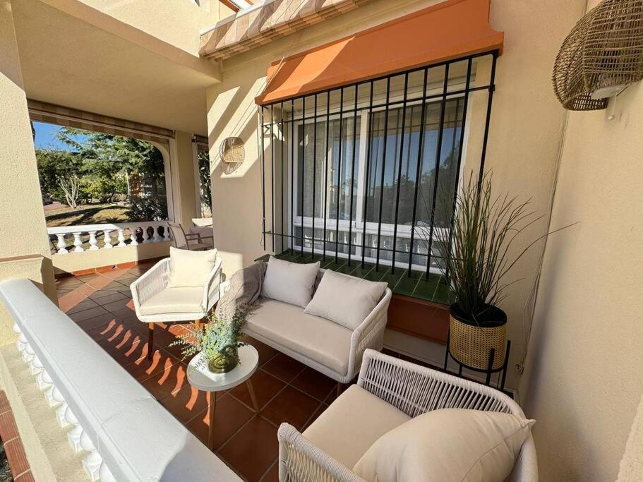 Posezení v ubytování Nuevo Torrox Deluxe Beach & Piscina