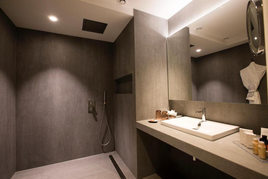 Relais & Châteaux La Maison Des Têtes - 11