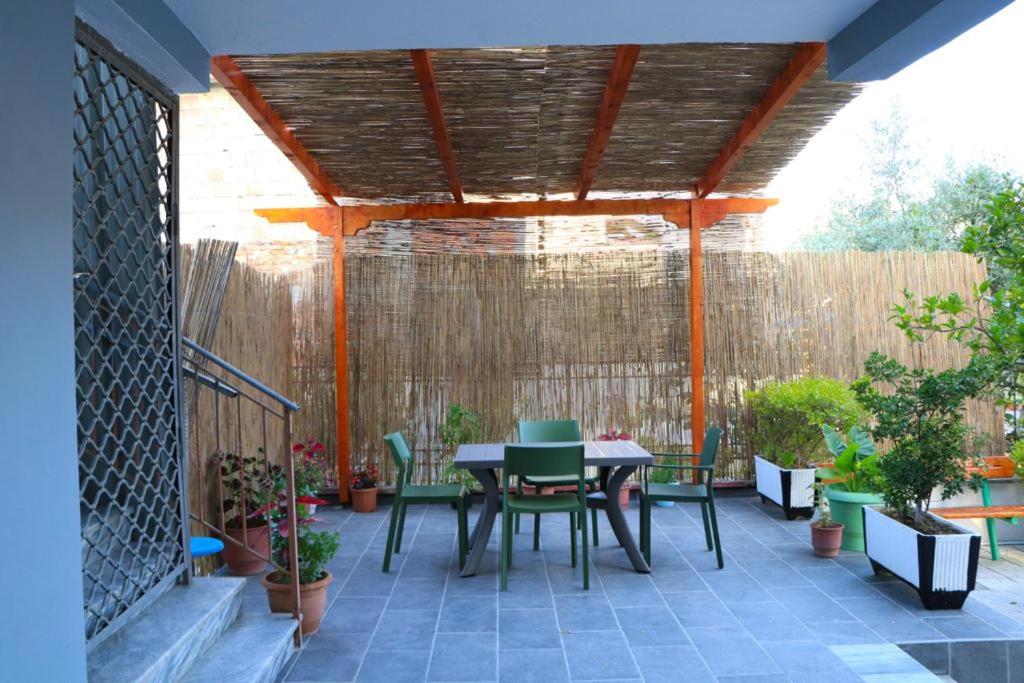 Patio nebo venkovní prostory v ubytování Albora Guest House