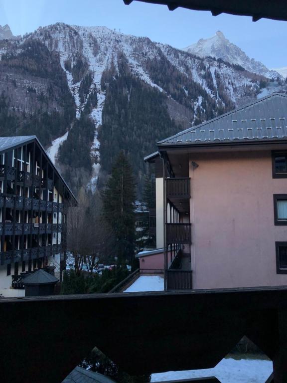 in Cham', ChamonixMontBlanc (updated prices 2025)