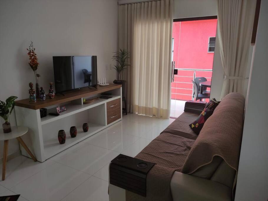 Μια τηλεόραση ή/και κέντρο ψυχαγωγίας στο Ap 8Jardins de Taperapuan