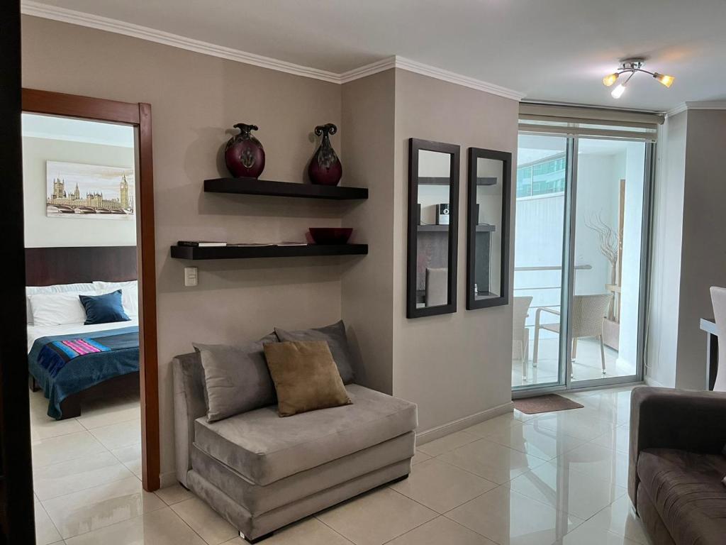 Puerto Santa Ana Suites Guayaquil - Suite Com Varanda