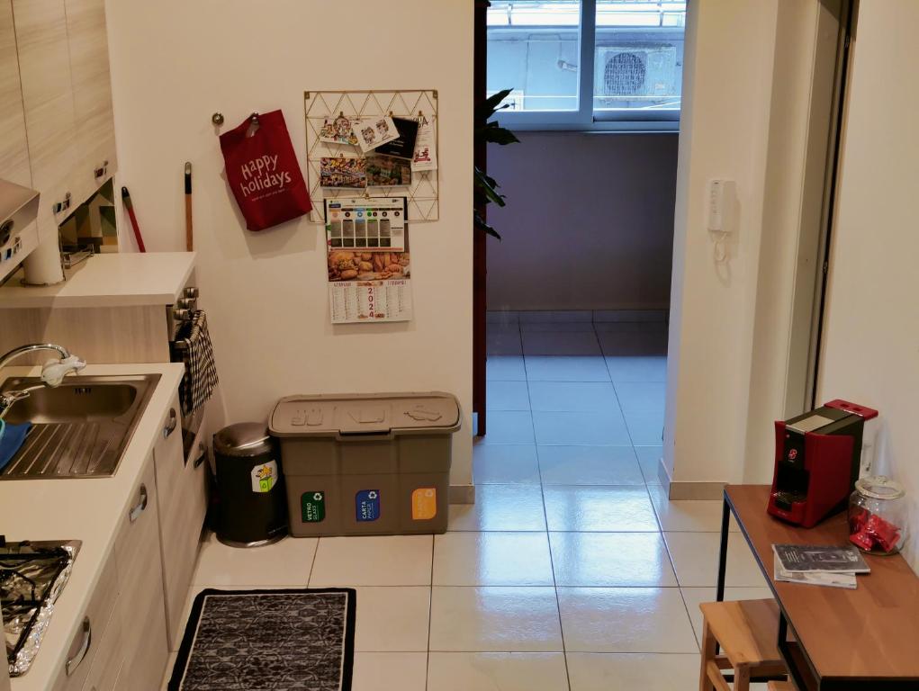 Kuchnia lub aneks kuchenny w obiekcie Cuttigghiu Holiday Apartment