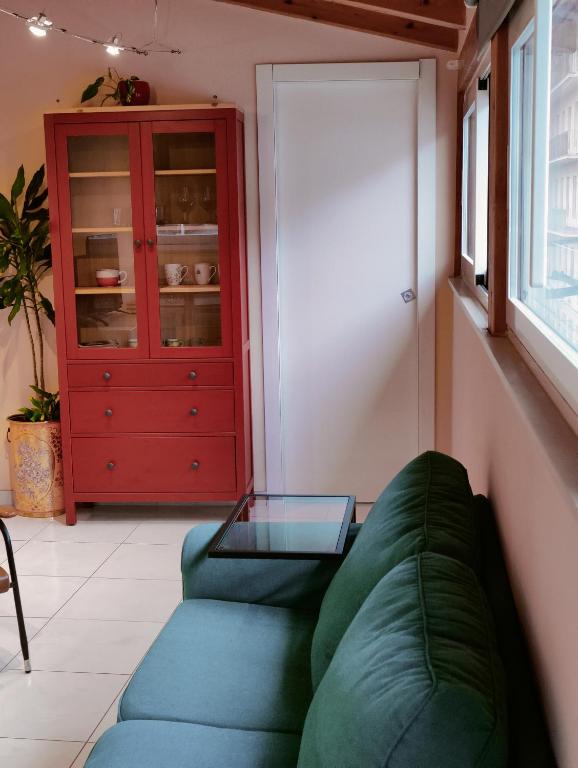 Część wypoczynkowa w obiekcie Cuttigghiu Holiday Apartment
