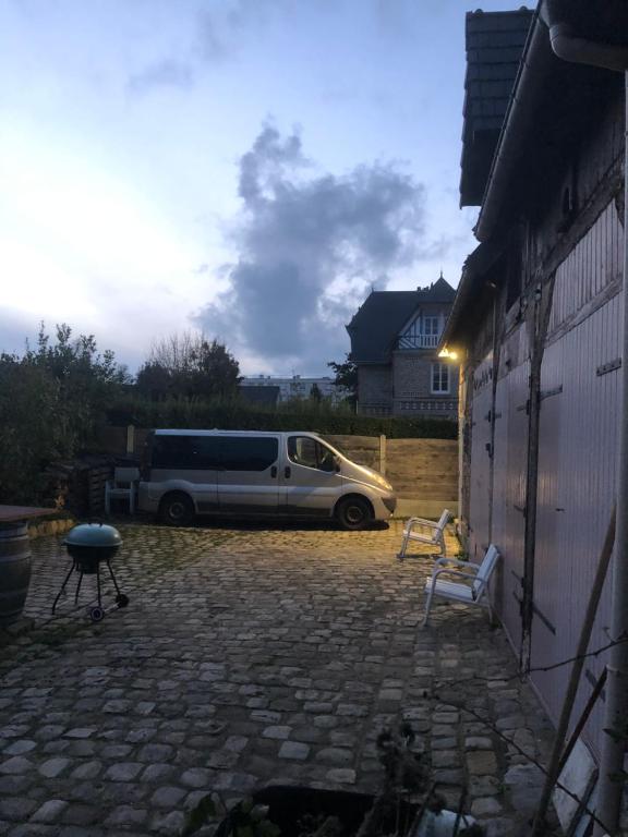 Budova, v ktorej sa apartmán nachádza