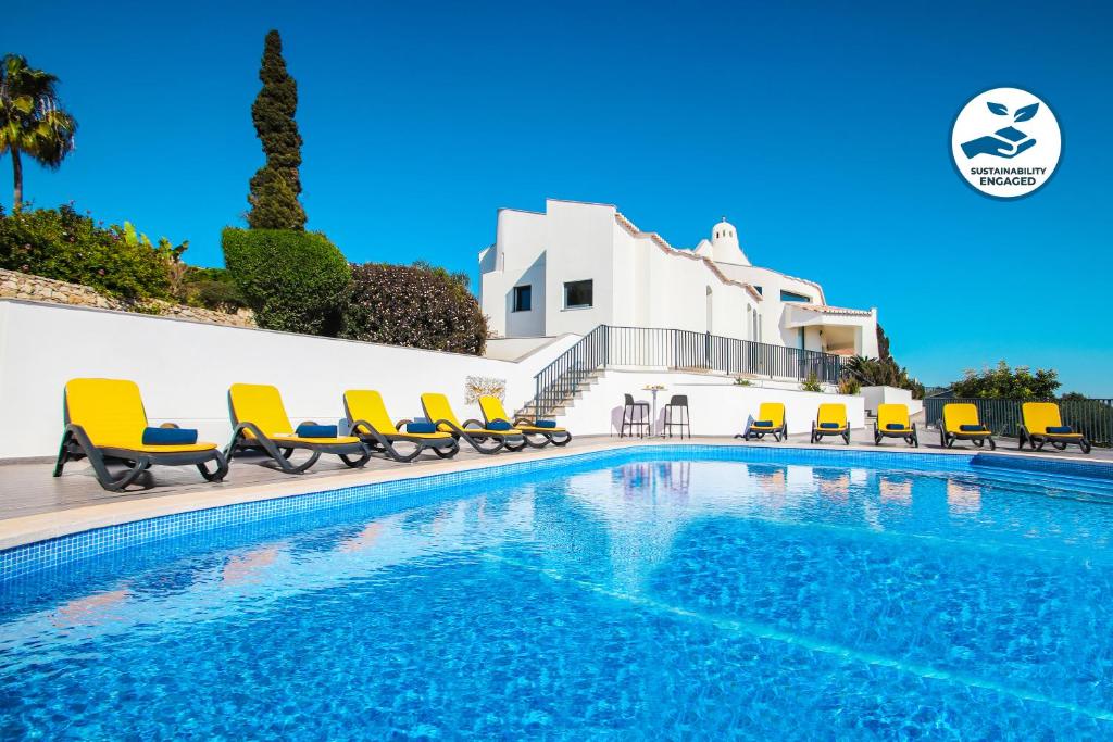The swimming pool at or close to Villa Blue Lagoon by Algarve Vacation