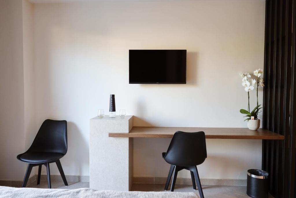 TV a/nebo společenská místnost v ubytování LAN-GO SIVOTA Luxury Living