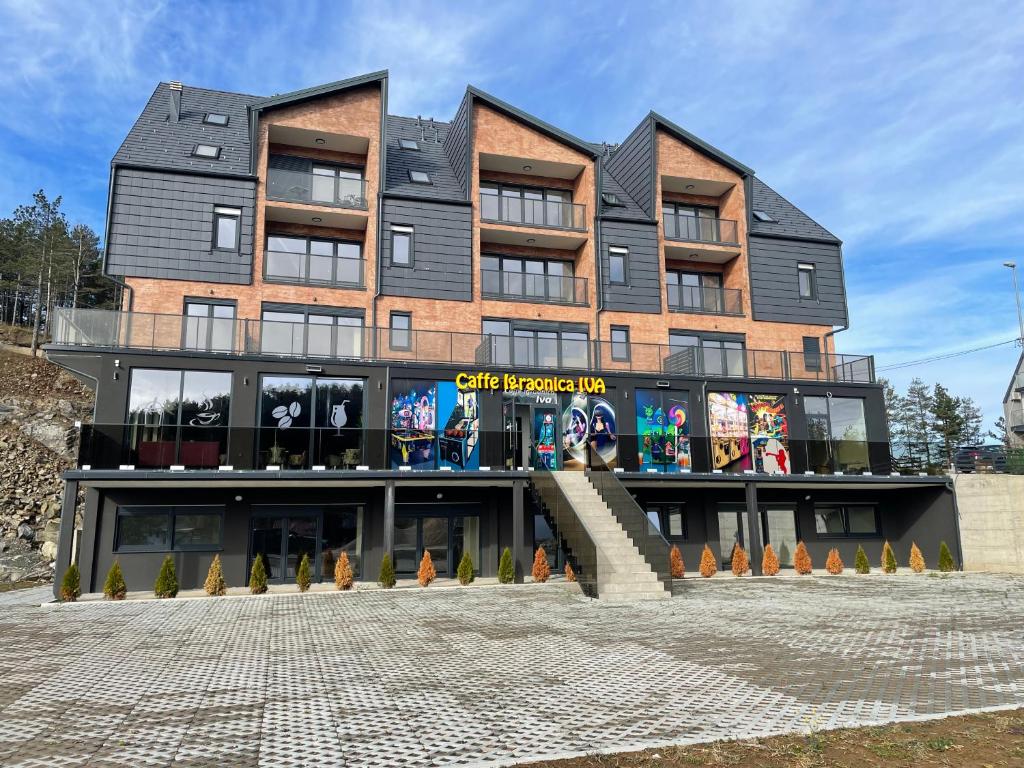Budova, kde se apartmán nachází