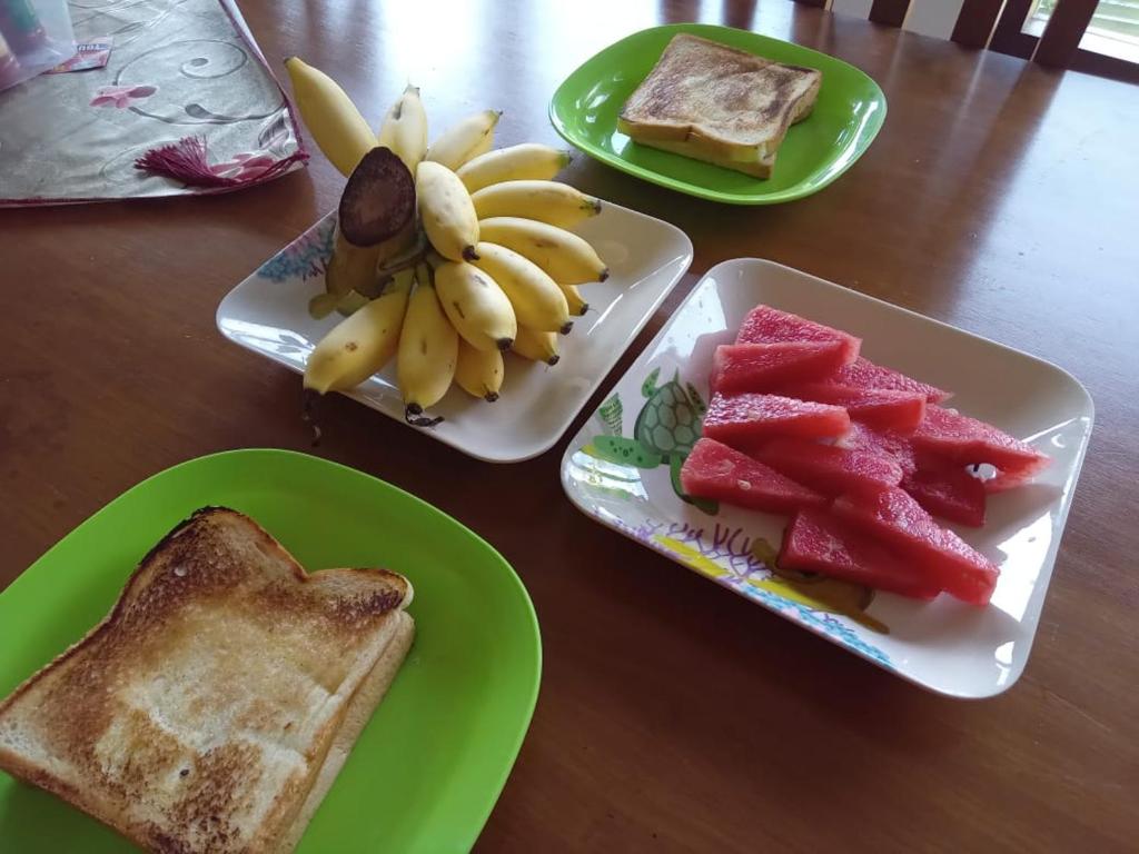 Dannu's Homestay Ijen and Bromo Tour - Standard Double Room