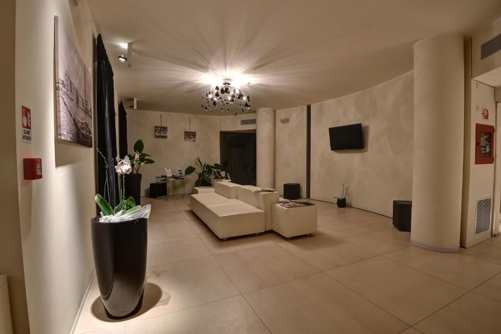 TV a/nebo společenská místnost v ubytování Boutique Hotel Bali