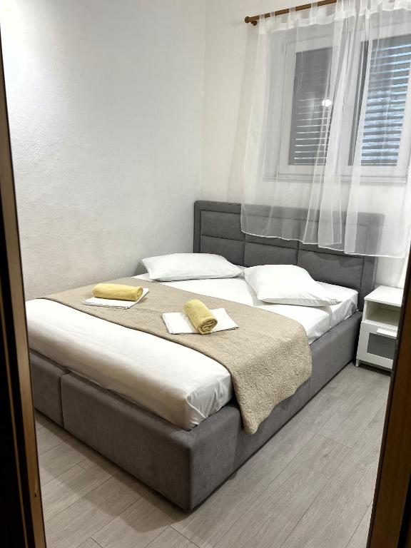 Posteľ alebo postele v izbe v ubytovaní Apartment A8 Igrane
