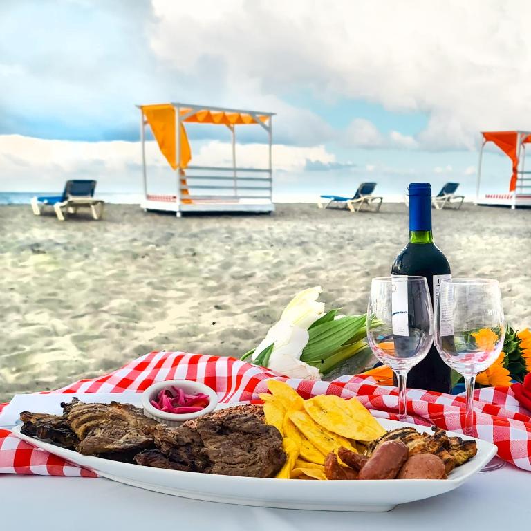 Nápoje v ubytování Hotel Partenon Beach