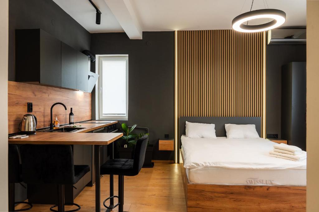 Casa Central Apartments Skopje - Deluxe Triple Room