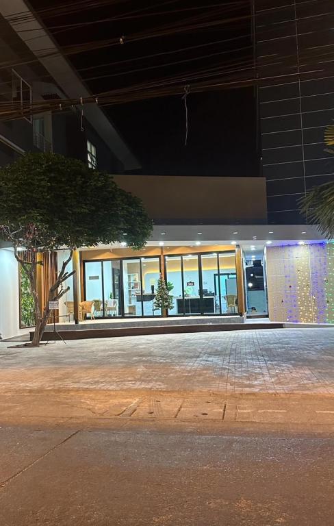 Fotografie z fotogalerie ubytování ดิ อัยย์ชญา โฮเทล v destinaci Ban Phraek Sa