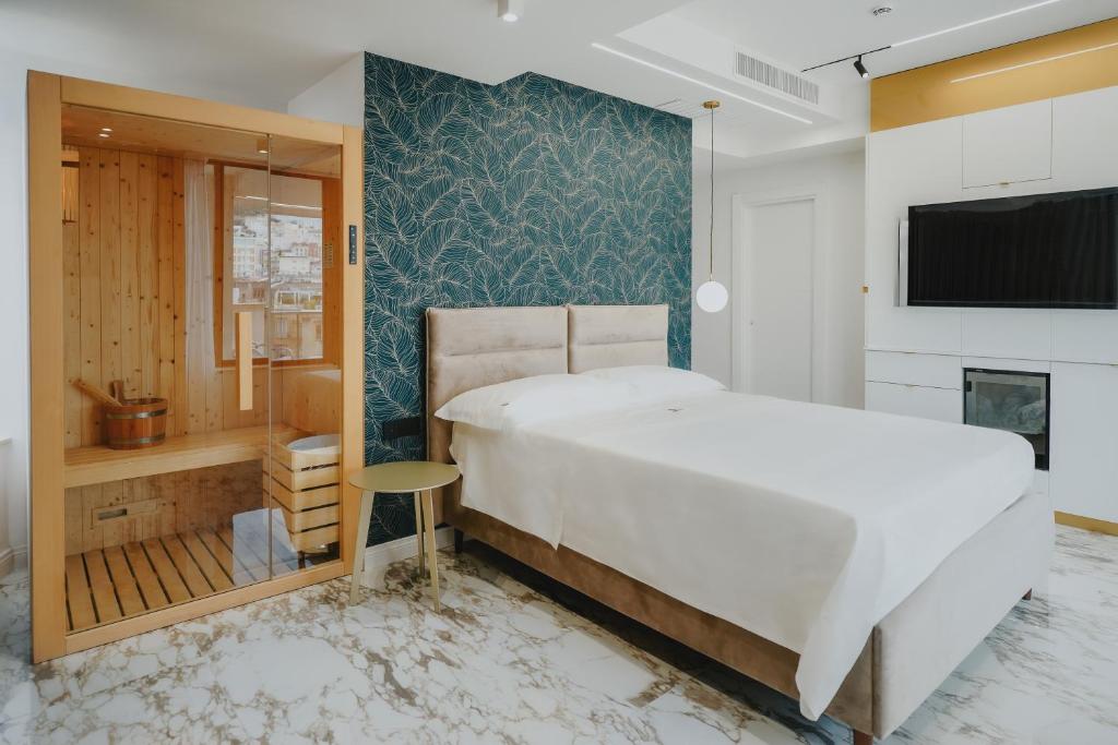 POETICA BOUTIQUE SKY HOTEL