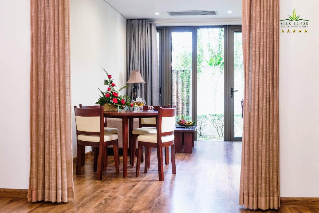 Family 2 Bedrooms Private Garden and Bathtub