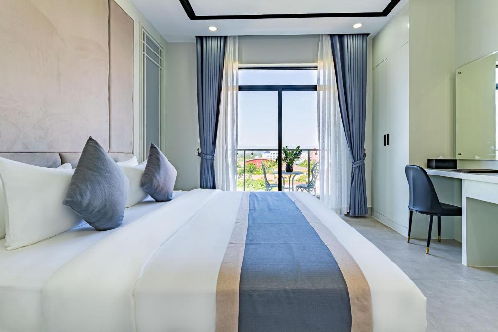 The Square Kampot Hotel - Double Douluxe Com Varanda